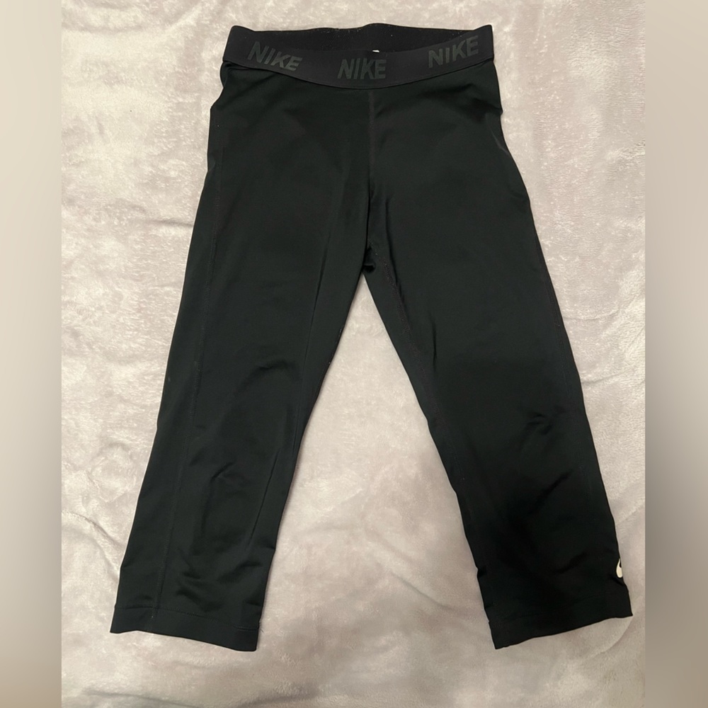 Women’s Nike Cropped Leggings